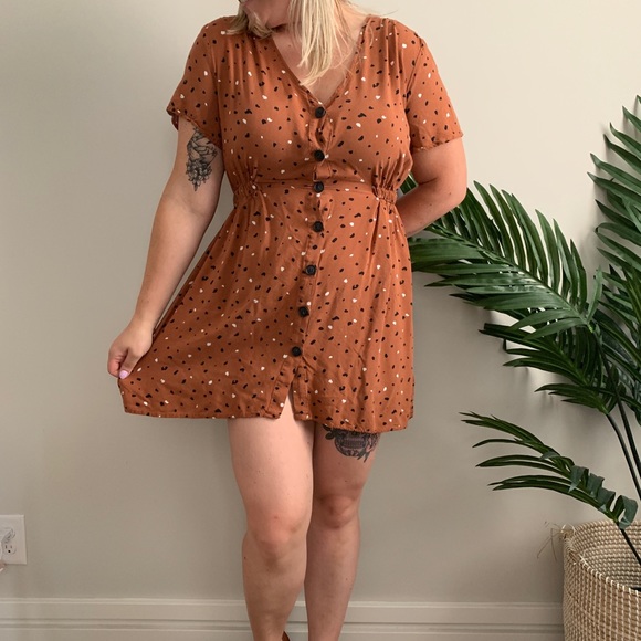 Lush Dresses & Skirts - Lush  Camel Colored Dress w/ cinched waist